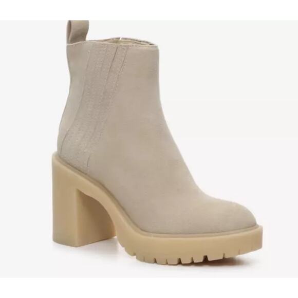 Dolce Vita Celia Boot Women's 6.5 Taupe/Beige/Tan Suede Heels Ankle Bootie - Picture 1 of 7